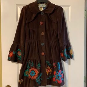 Judith March Size Small 3-tiered ruffle jacket w/bell sleeves & appliqué detail